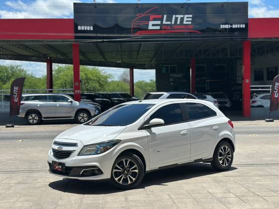 CHEVROLET ONIX 1.4 MPFI LT 8V FLEX 4P AUTOMÁTICO